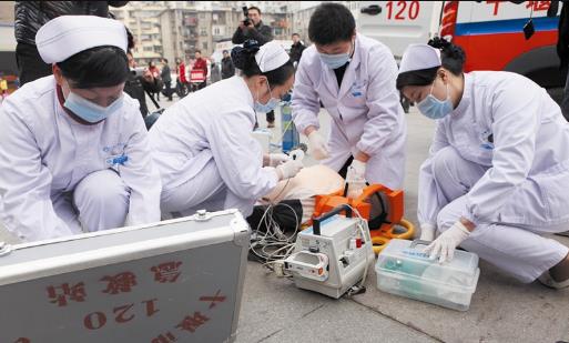 身体着火泼冷水皮肤会爆裂 关于急救你不知道的事
