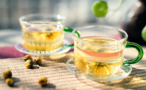 养生一杯菊花茶 菊花茶的养生功效知多少