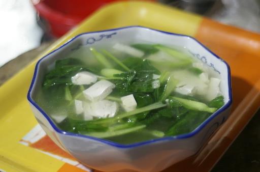 去除口臭的食谱大全 多喝柠檬水缓解口臭